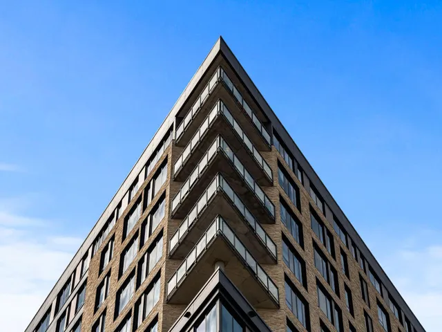 $1,050,000 | 1240 South 2nd Street, Unit 1419, Minneapolis, MN 55415