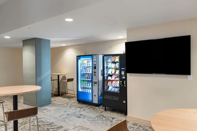 $1,050,000 | 1240 South 2nd Street, Unit 1419, Minneapolis, MN 55415