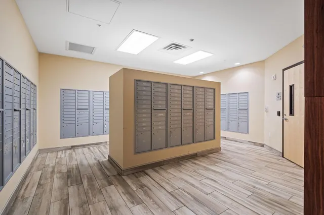 $1,050,000 | 1240 South 2nd Street, Unit 1419, Minneapolis, MN 55415