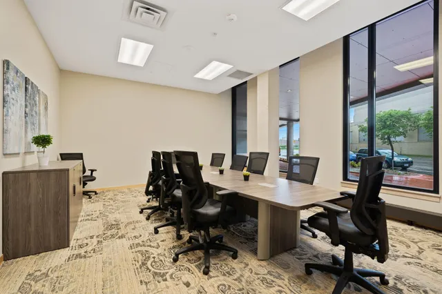 $1,050,000 | 1240 South 2nd Street, Unit 1419, Minneapolis, MN 55415