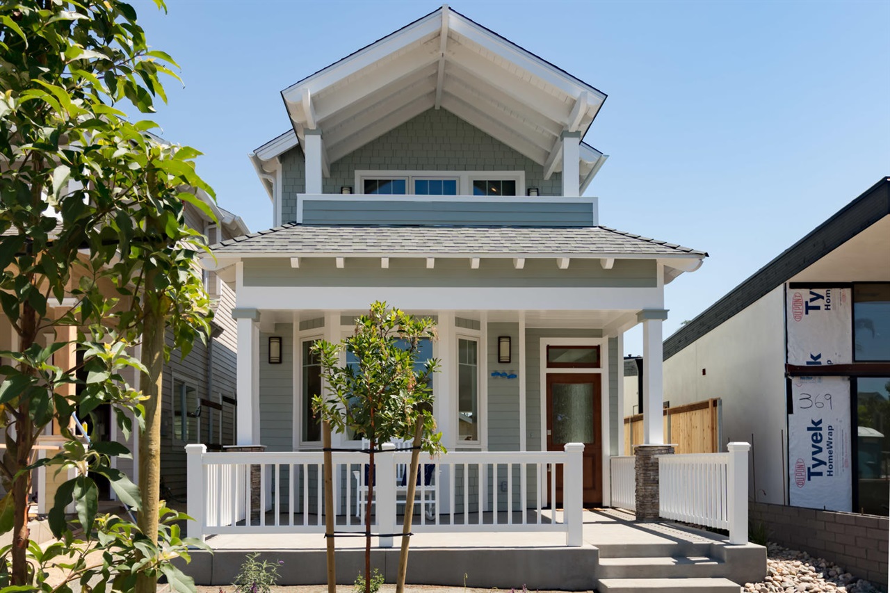 365 H Avenue Coronado, CA 92118 - Photo 1 of 22