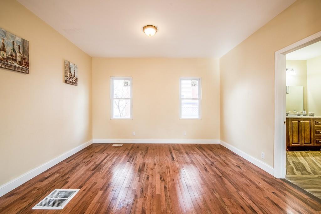 71 Yale Street Springfield, MA 01109 - Photo 6 of 30 Gallery Image 6