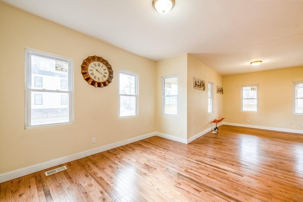 71 Yale Street Springfield, MA 01109 - Photo 8 of 30 Gallery Image 8