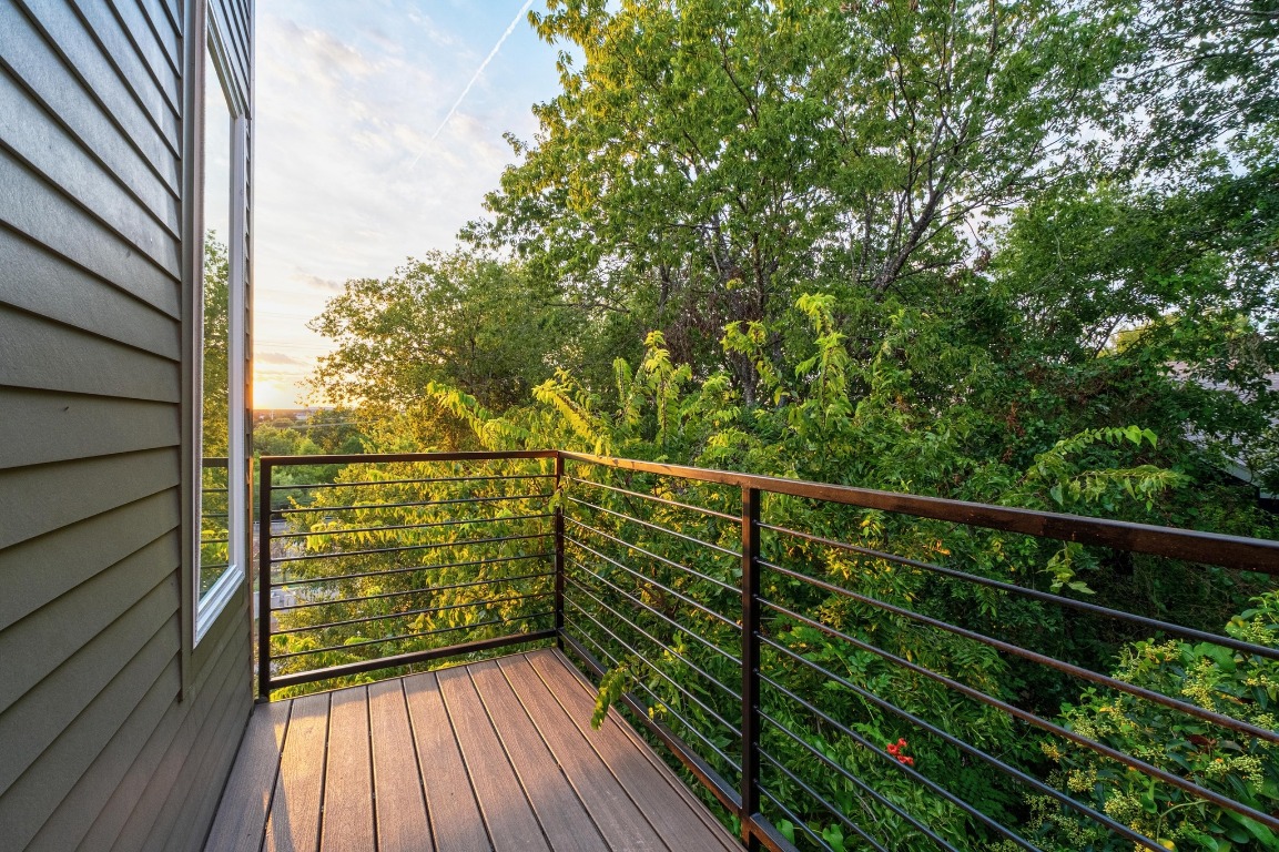 2309 Montopolis Drive, Unit 3 Austin, TX 78741 - Photo 35 of 35 a view of a balcony with an outdoor space
