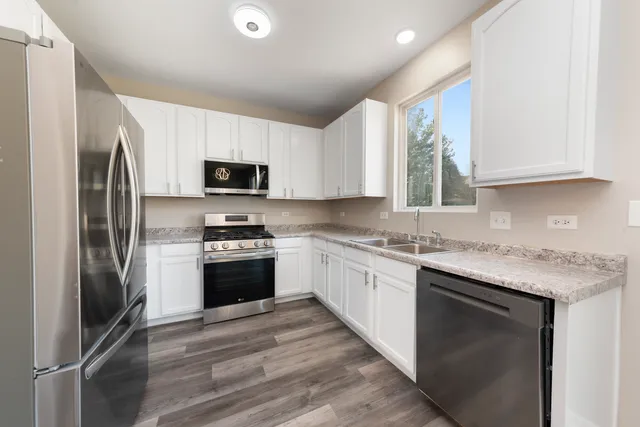 $385,000 | 6407 Coyote Ridge Court, Plainfield, IL 60586