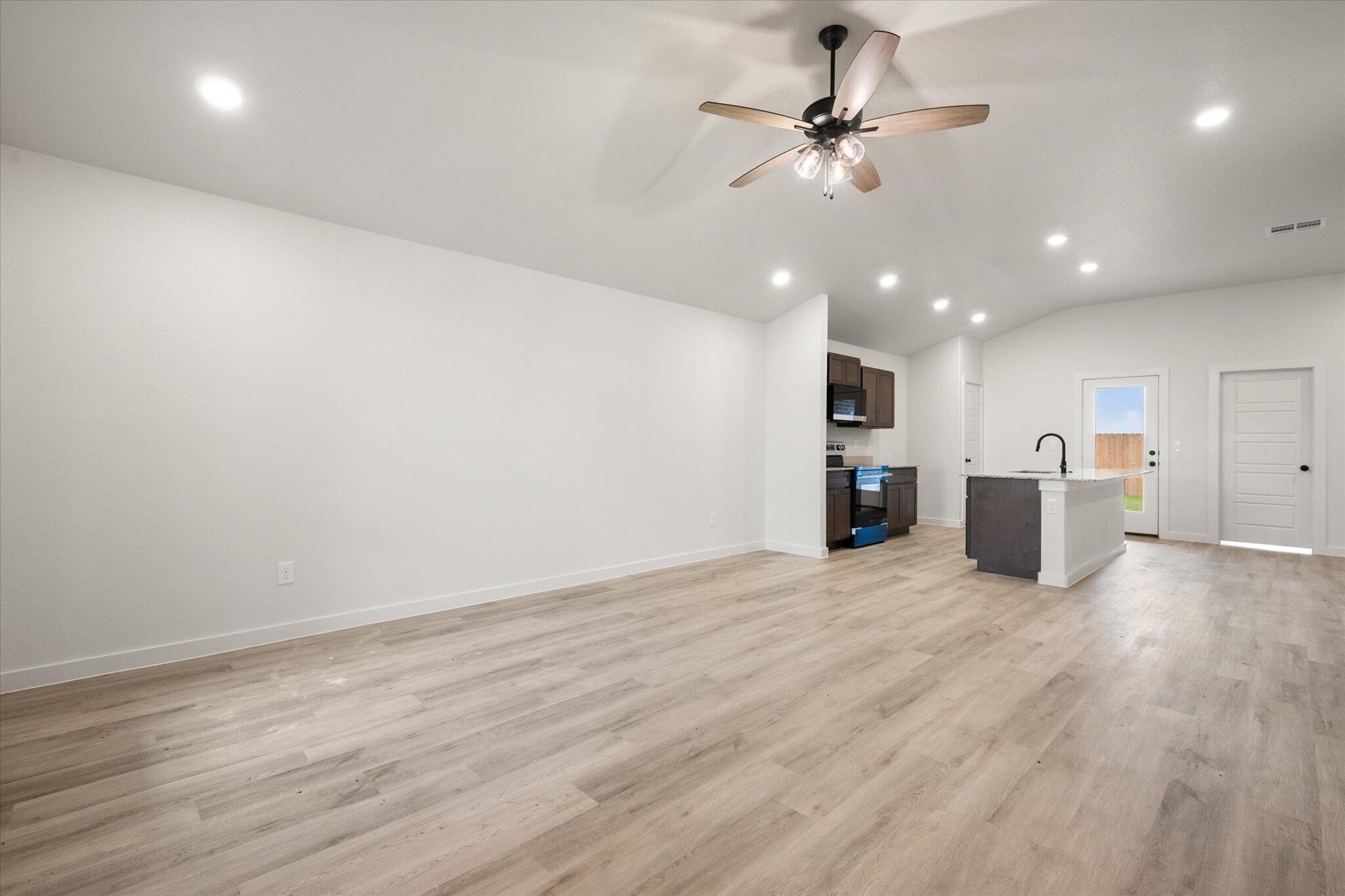 5630 Rice Street Lubbock, TX 79416 - Photo 4 of 23 04-5630 Rice1564
