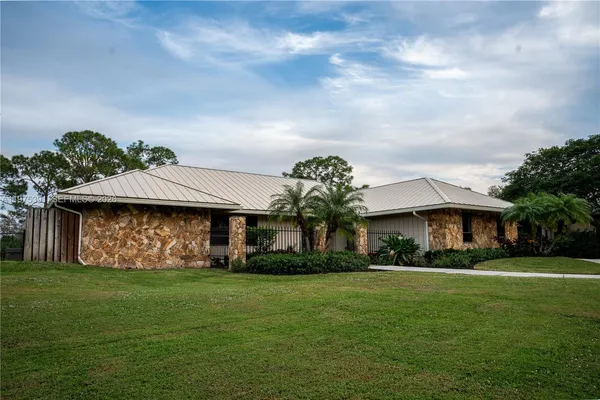 $1,225,000 | 1872 Southeast Colony Way, Jupiter, FL 33478