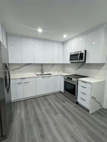 $3,200 | 1230 Northwest 70th Street, Unit 1230, Miami, FL 33147