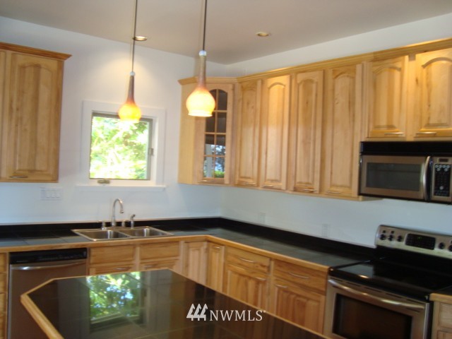 11313 Southeast Sedgwick Road Port Orchard, WA 98366 - Photo 7 of 25 Gallery Image 7