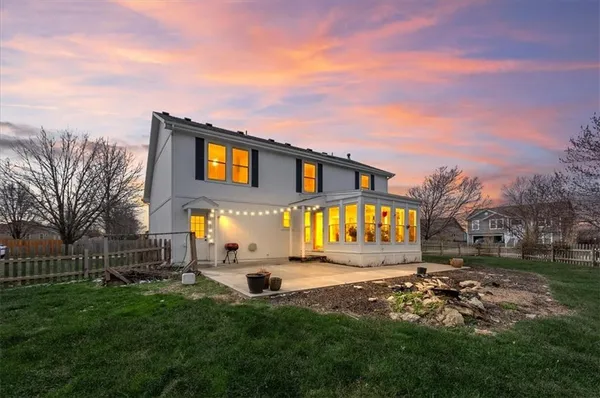 $425,000 | 20952 West 125th Terrace, Olathe, KS 66061