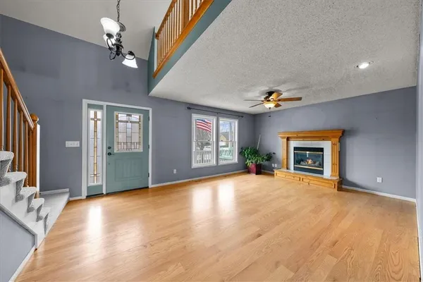 $425,000 | 20952 West 125th Terrace, Olathe, KS 66061