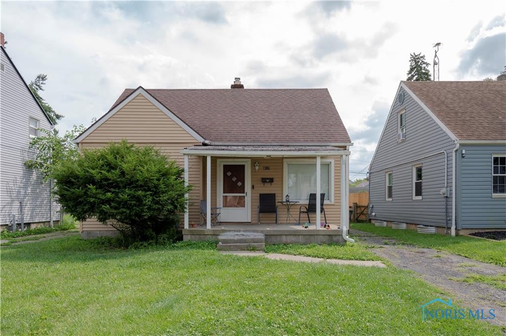 817 Alvison Road Toledo, OH 43612 - Photo 1 of 5 Photo 1