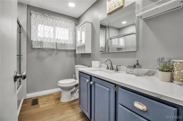 $225,000 | 482 Woodstock Avenue, Tonawanda, NY 14150