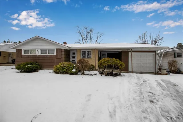 $225,000 | 482 Woodstock Avenue, Tonawanda, NY 14150