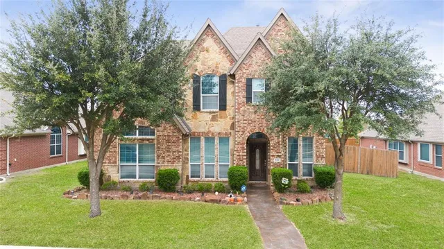 $449,900 | 533 Shasta Street, DeSoto, TX 75115