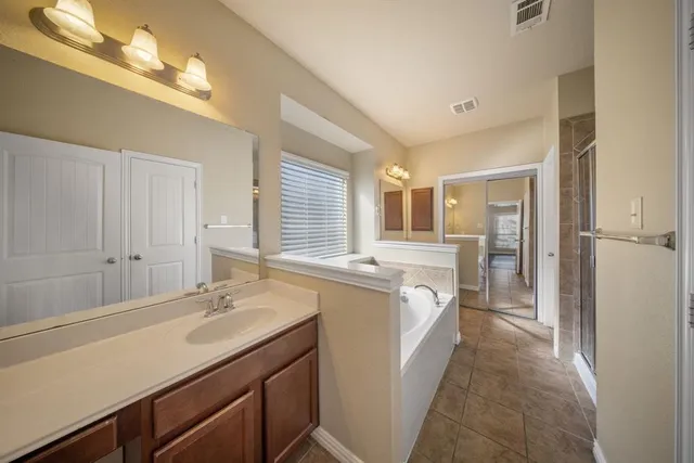 $449,900 | 533 Shasta Street, DeSoto, TX 75115