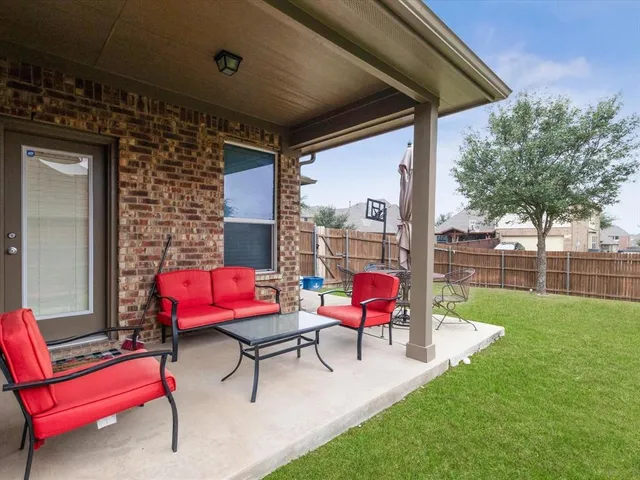 $449,900 | 533 Shasta Street, DeSoto, TX 75115