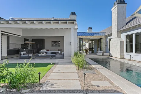 $4,695,000 | 4121 North 64th Place, Scottsdale, AZ 85251
