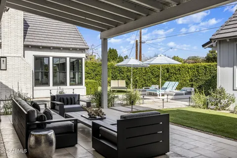 $4,695,000 | 4121 North 64th Place, Scottsdale, AZ 85251