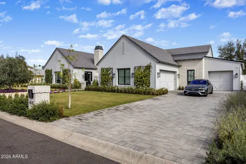 $4,695,000 | 4121 North 64th Place, Scottsdale, AZ 85251