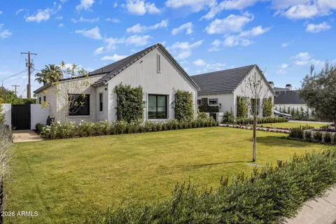 $4,695,000 | 4121 North 64th Place, Scottsdale, AZ 85251