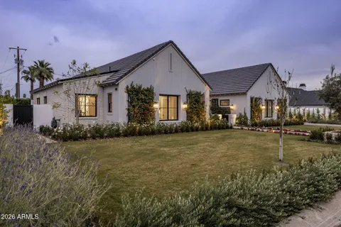 $4,695,000 | 4121 North 64th Place, Scottsdale, AZ 85251