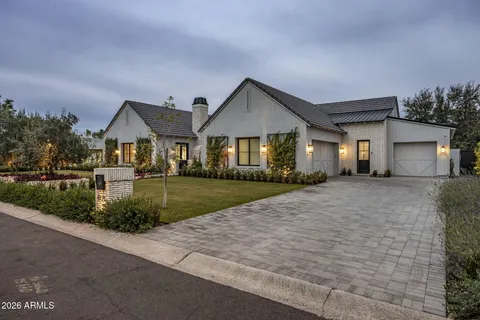 $4,695,000 | 4121 North 64th Place, Scottsdale, AZ 85251