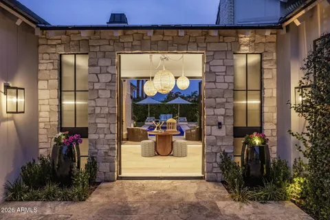 $4,695,000 | 4121 North 64th Place, Scottsdale, AZ 85251