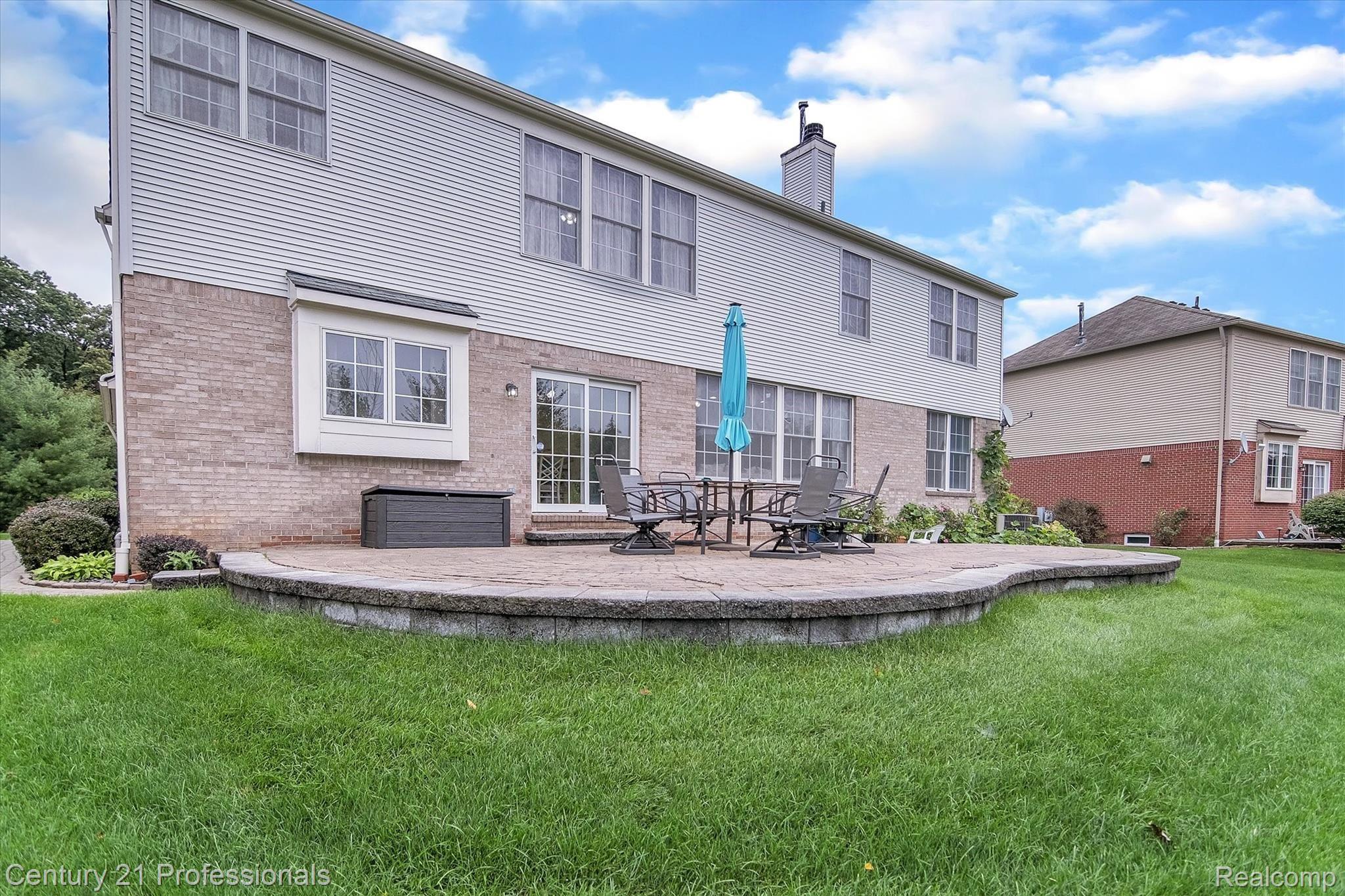 536 Bedlington Drive Rochester, MI 48307 - Photo 42 of 54 48-536 Bedlington Dr-Windowstill Real Estate Photography-49.jpg