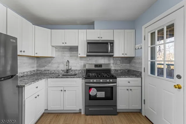 $249,900 | 15 Dartmouth Avenue, Unit 3A, Bridgewater, NJ 08807