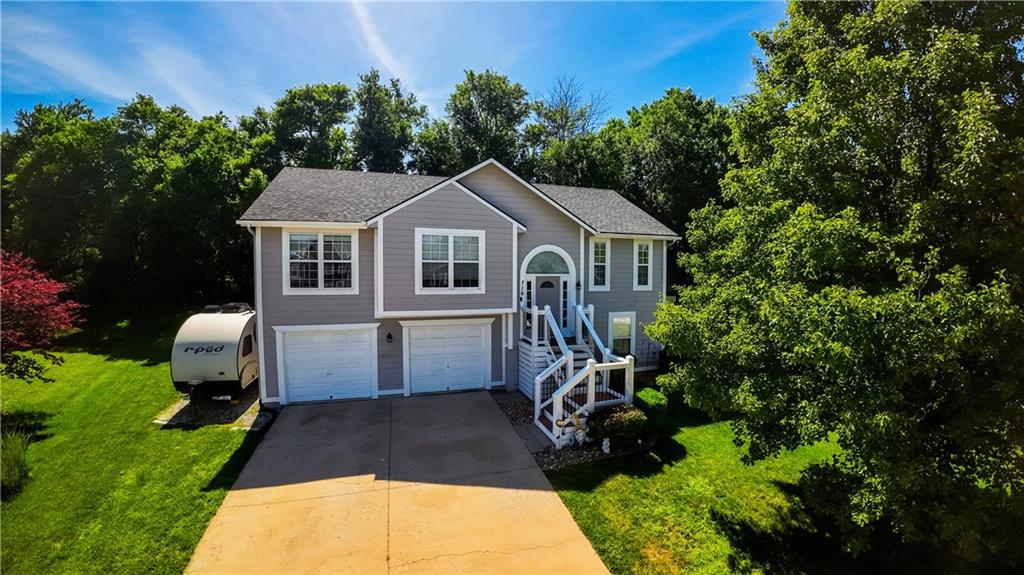 716 Southeast James Cir  