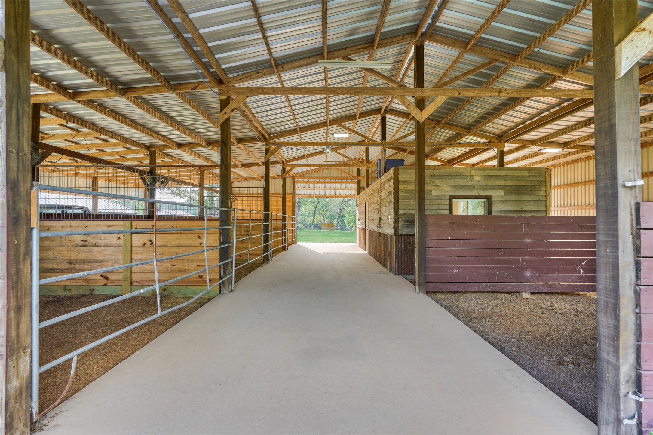 13125 Browder Traylor Road Willis, TX 77378 - Photo 48 of 50 a view of a pathway gate of a house