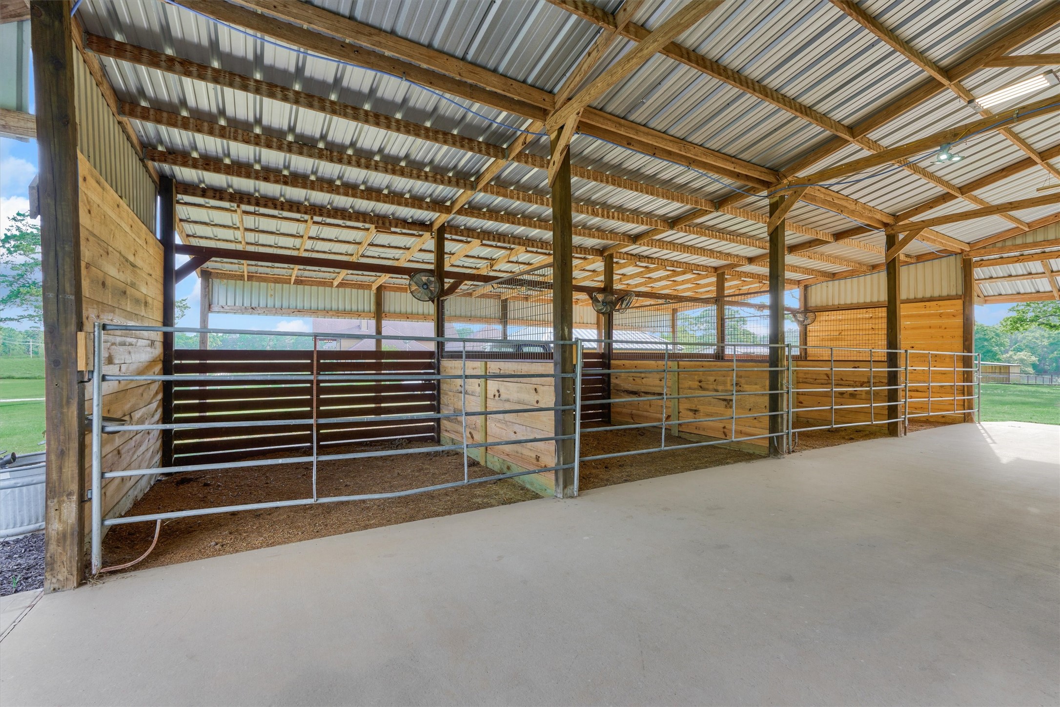 13125 Browder Traylor Road Willis, TX 77378 - Photo 6 of 50 a view of an empty room