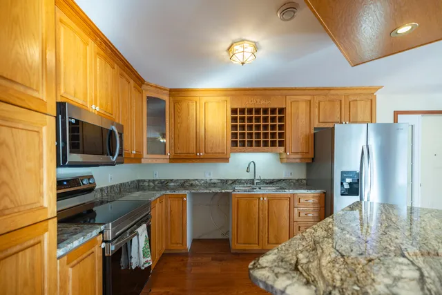 $479,900 | 701 Highway 202, Monmouth, ME 04265