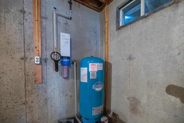 $479,900 | 701 Highway 202, Monmouth, ME 04265