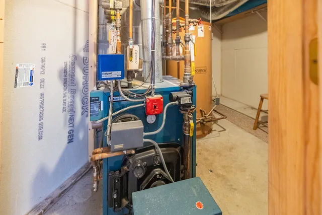 $479,900 | 701 Highway 202, Monmouth, ME 04265