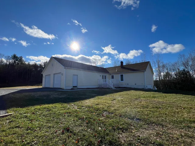 $479,900 | 701 Highway 202, Monmouth, ME 04265