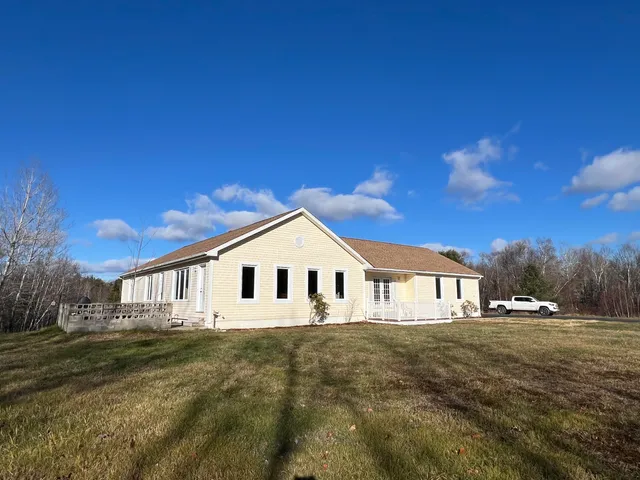 $479,900 | 701 Highway 202, Monmouth, ME 04265