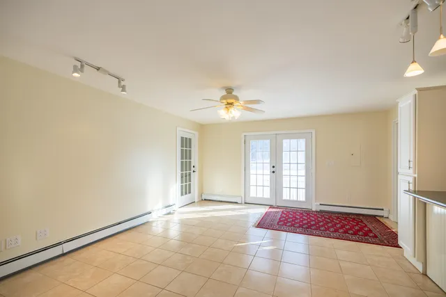 $479,900 | 701 Highway 202, Monmouth, ME 04265