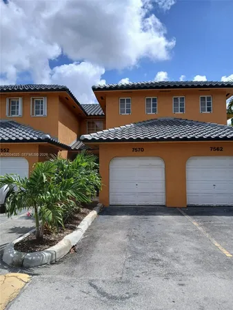 $2,850 | 7570 Northwest 176th Terrace, Unit 7570, Hialeah, FL 33015