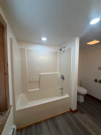 $2,100 | 211 Main Street, Ludlow, VT 05149