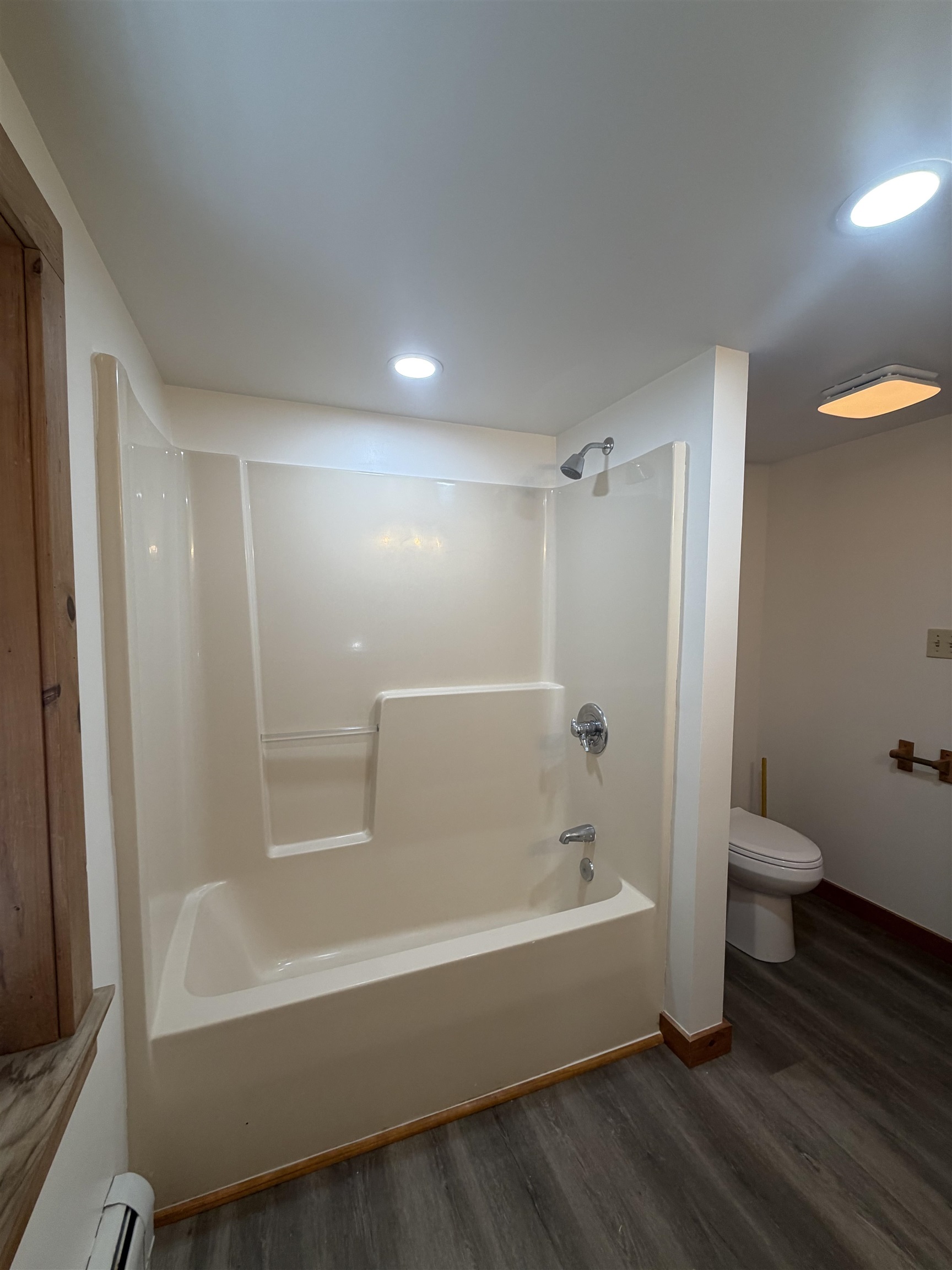 211 Main Street Ludlow, VT 05149 - Photo 13 of 18