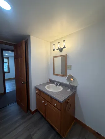 $2,100 | 211 Main Street, Ludlow, VT 05149