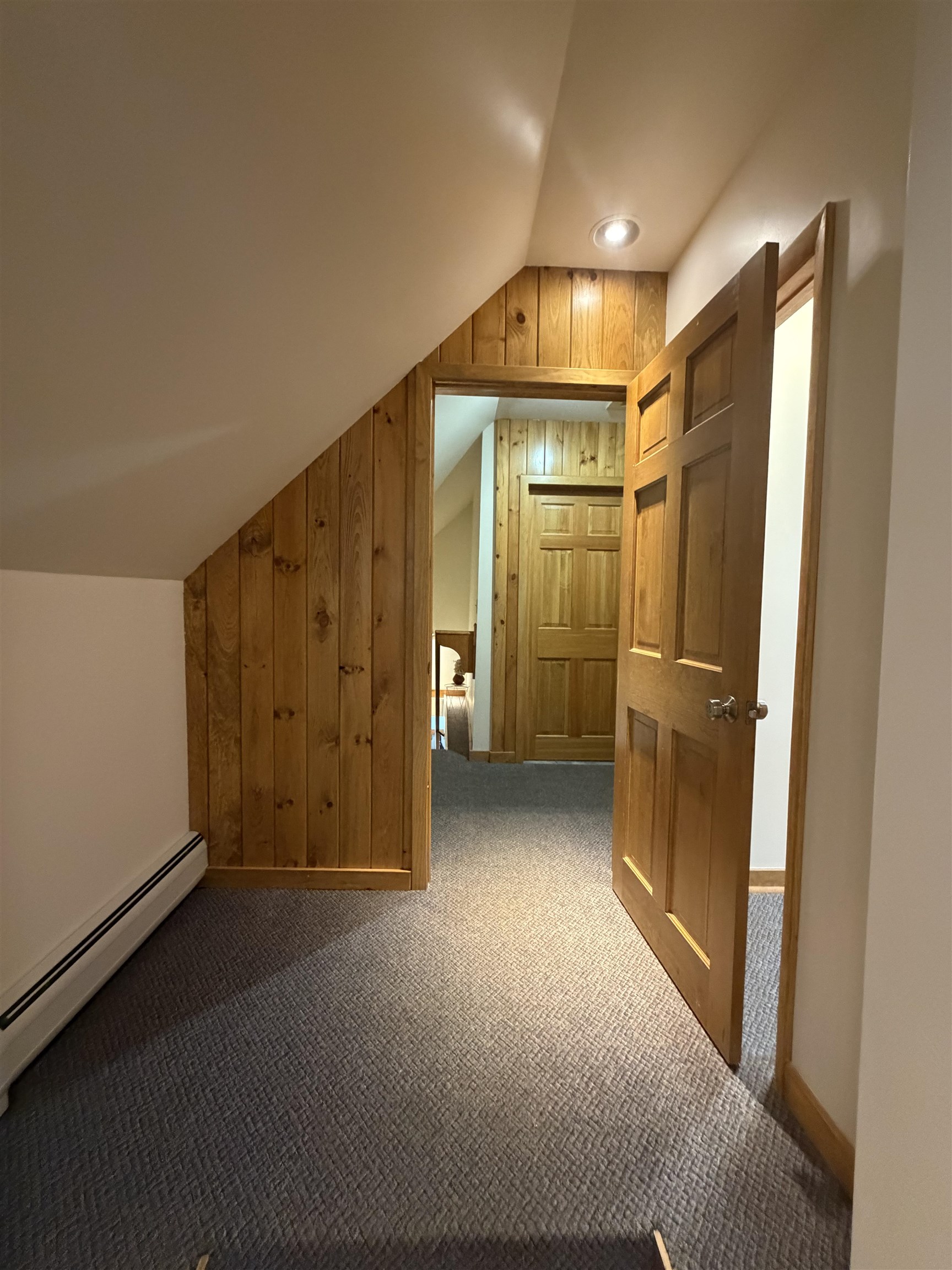 211 Main Street Ludlow, VT 05149 - Photo 5 of 18