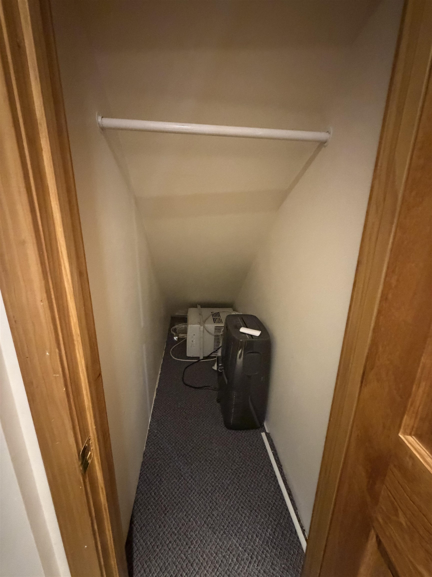 211 Main Street Ludlow, VT 05149 - Photo 8 of 18