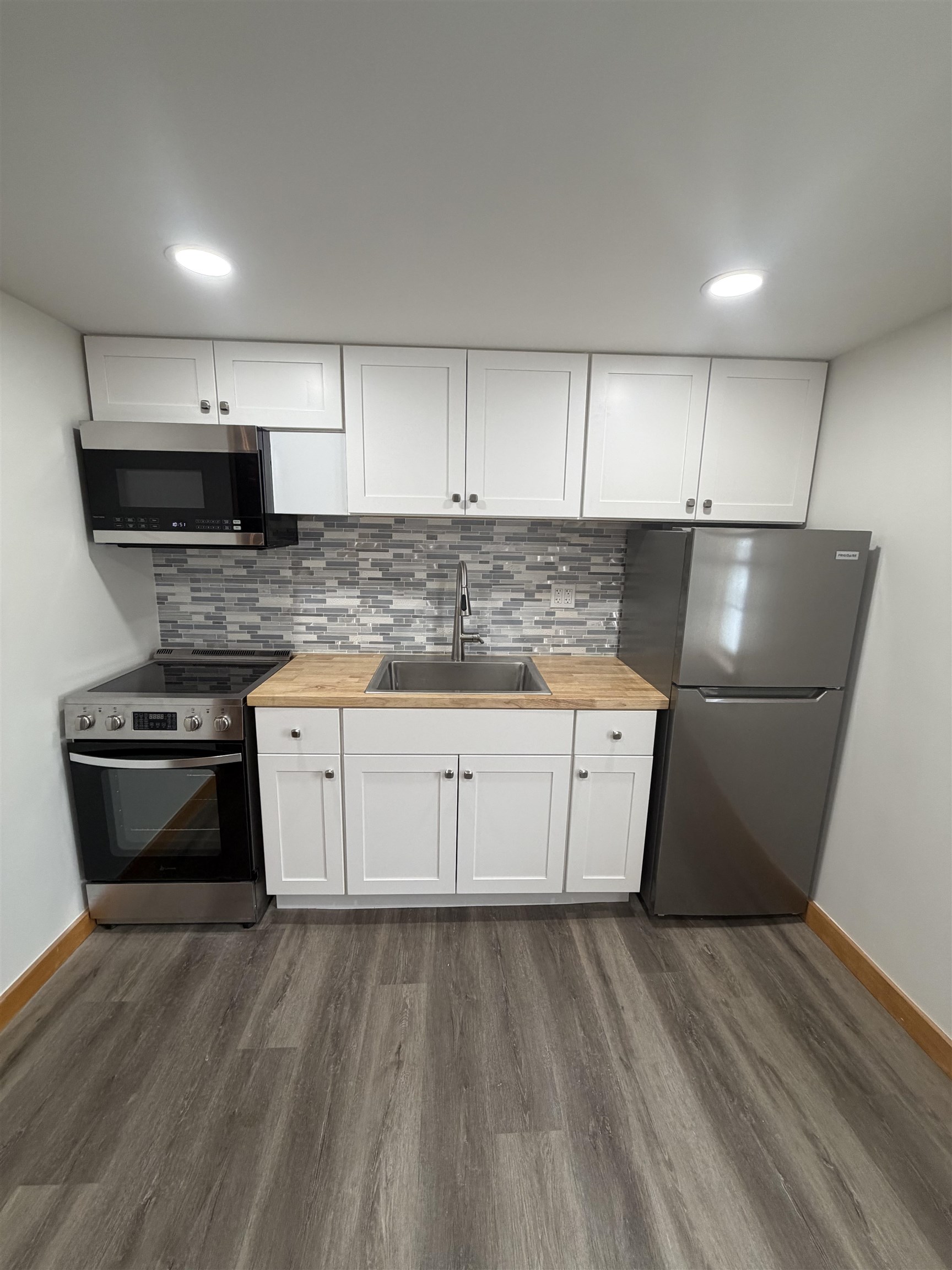 211 Main Street Ludlow, VT 05149 - Photo 10 of 18