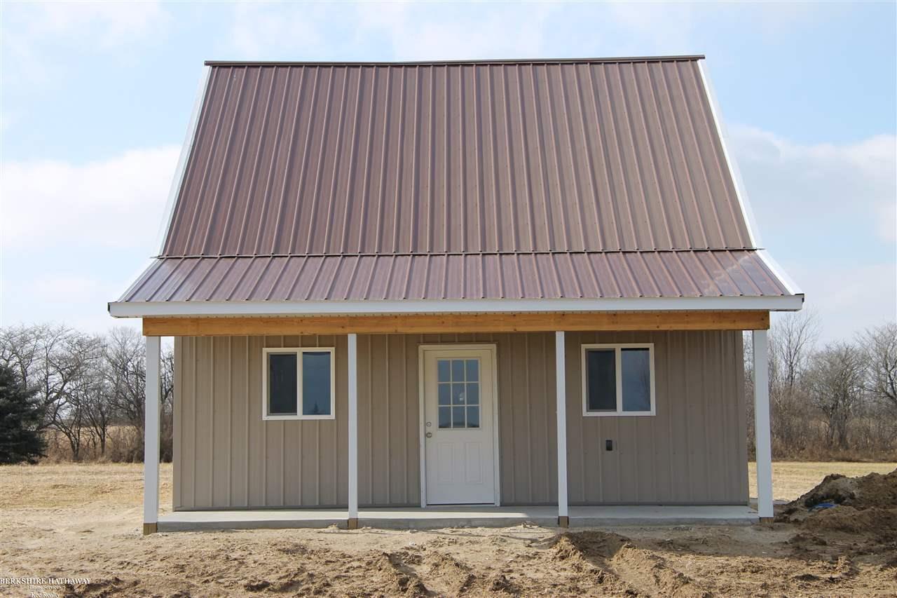 7109 Emmett Road Yale, MI 48097 - Photo 5 of 21 31339125-4.JPG
