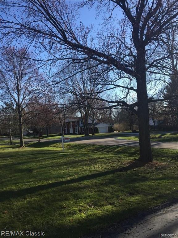 30012 Briarton Street Farmington, MI 48331 - Photo 4 of 48