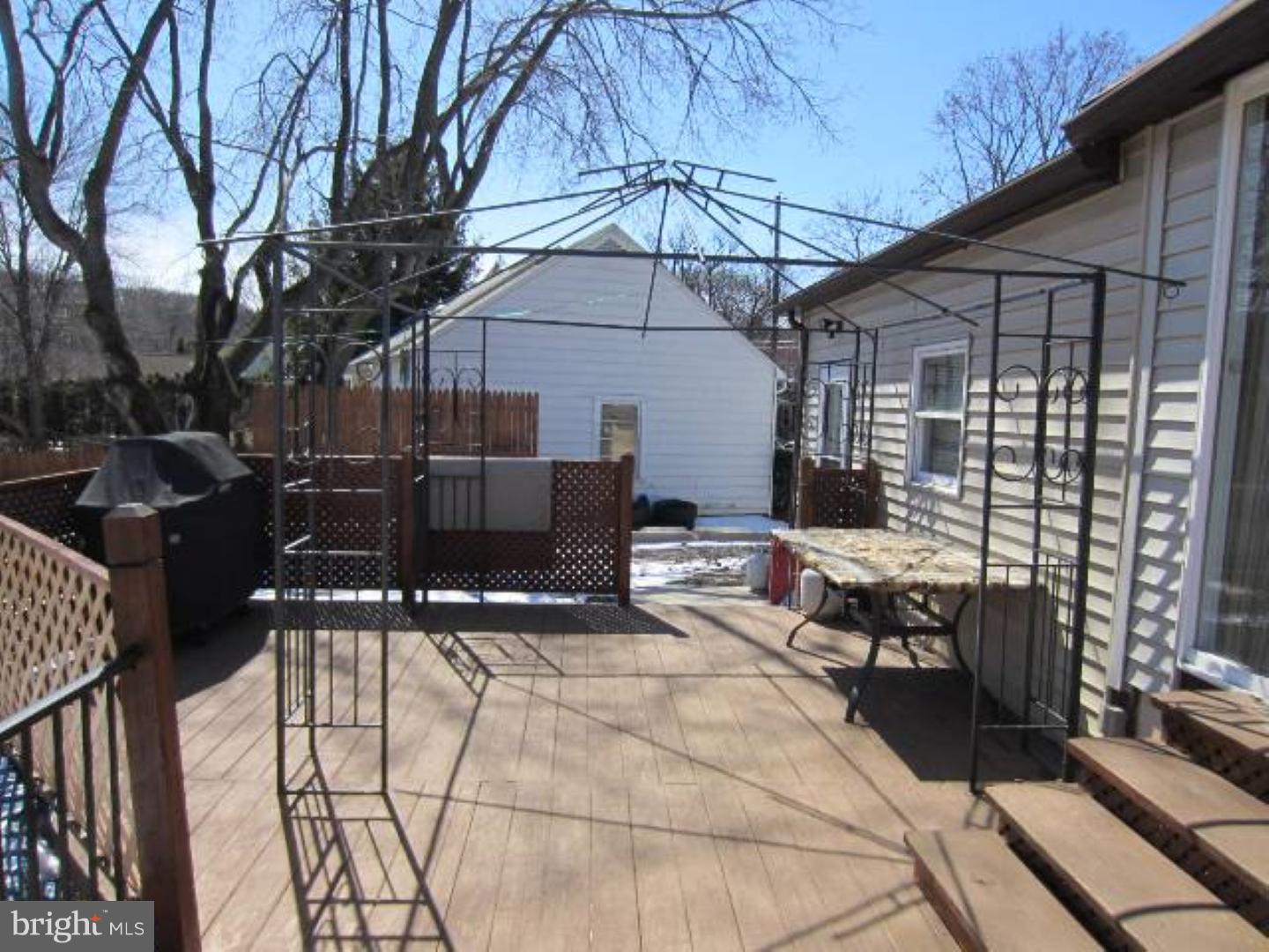 874 Municipal Road Walnutport, PA 18088 - Photo 6 of 25