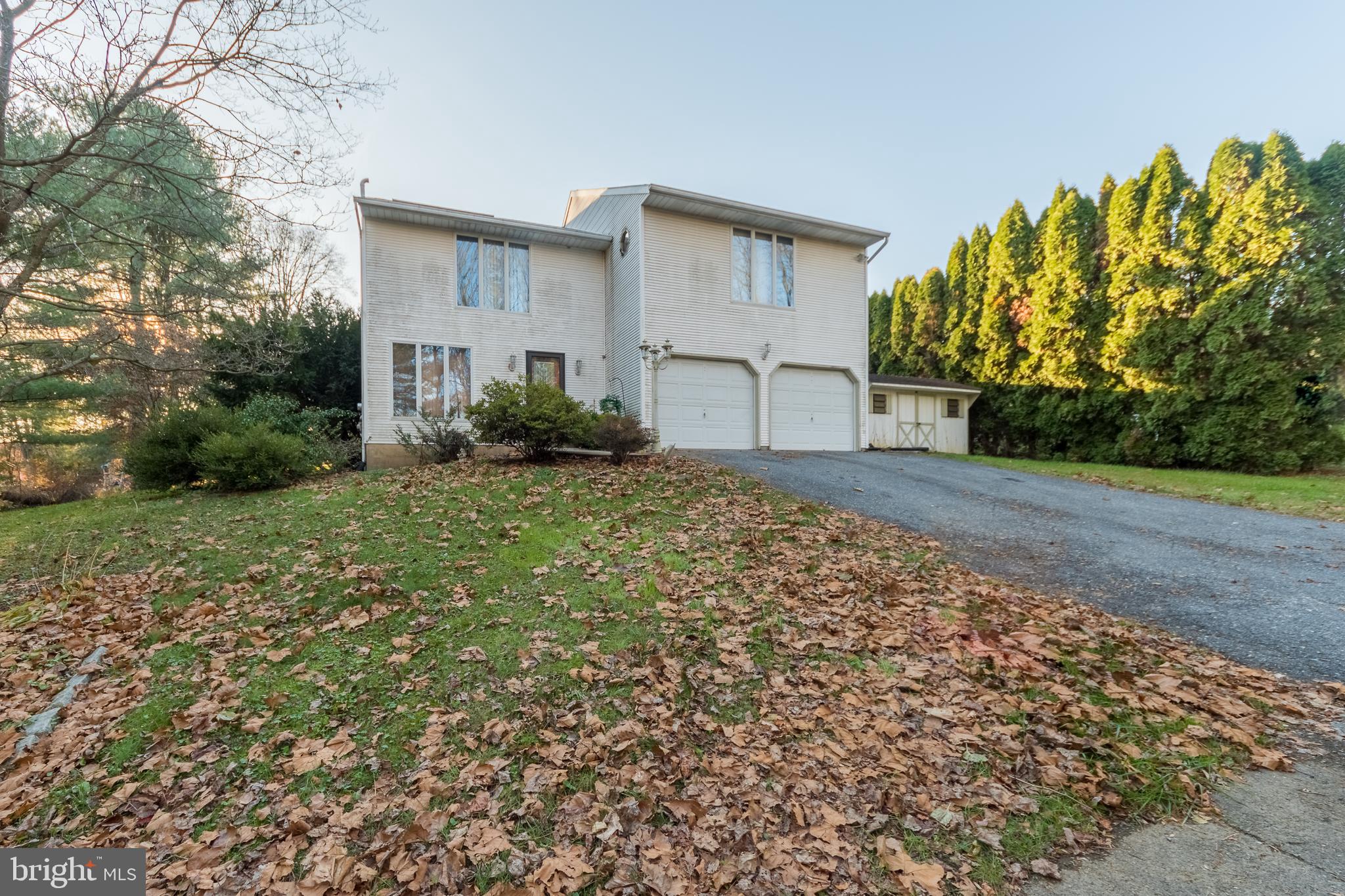 374 Ironstone Ridge Road Lancaster, PA 17603 - Photo 4 of 45